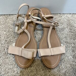 Kate Spade Sandals Womens Size 7 Beige Patent Bow Low Wedge Strappy Stella